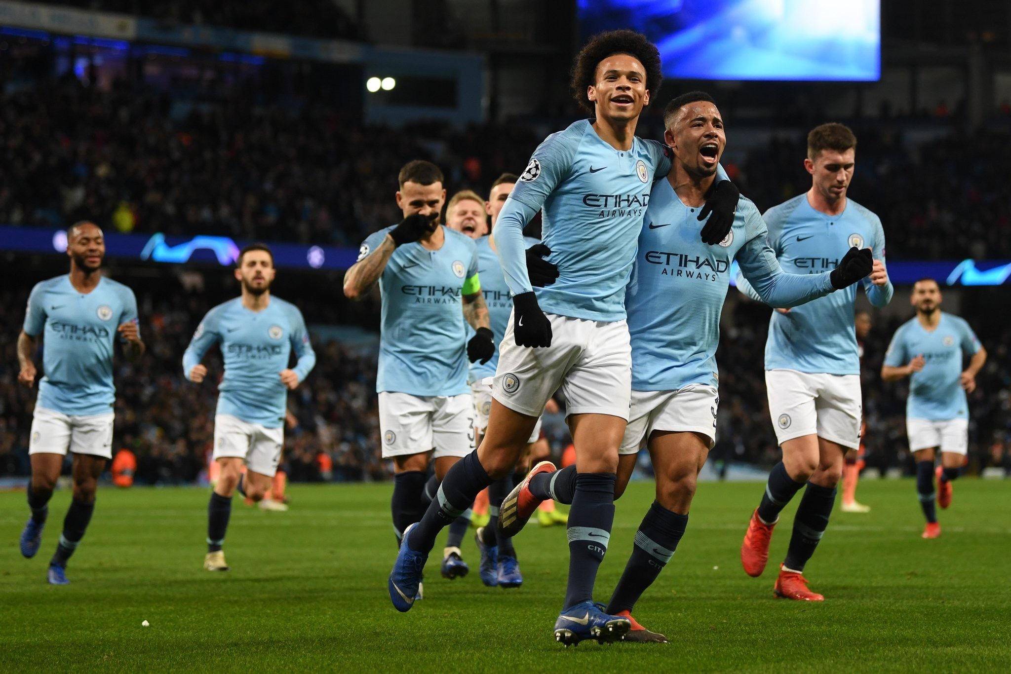 比赛都将载 比赛都将载